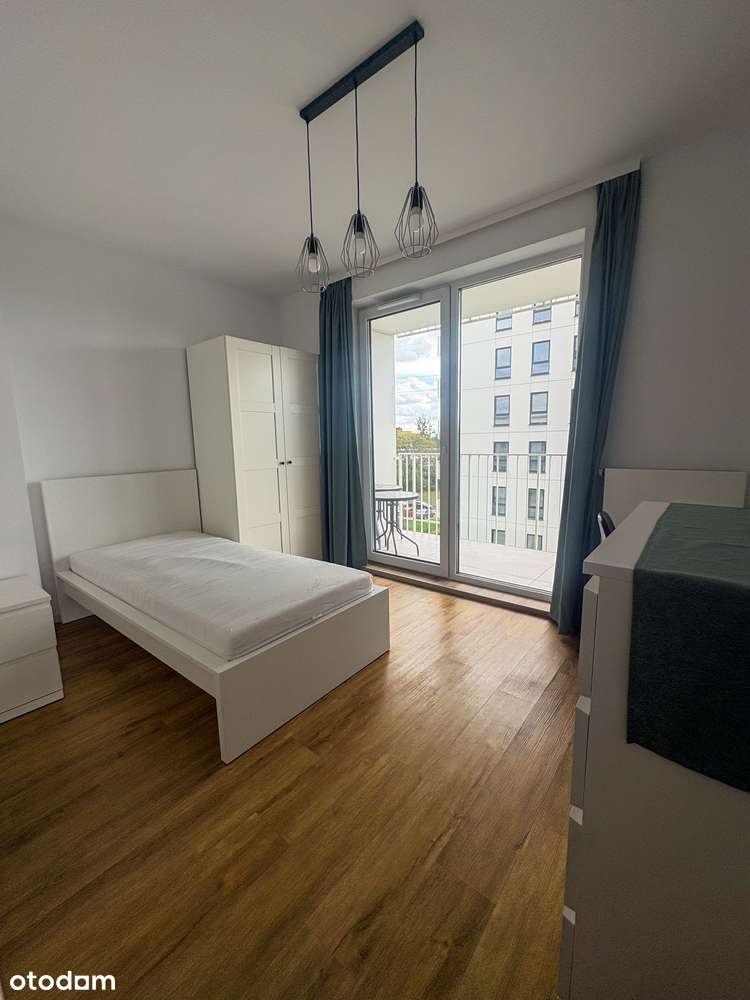3 oddzielne sypialnie + osobno kuchnia |Winda | Balkon | Garbarska 18a