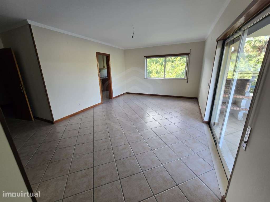 Apartamento T2, com garagem e arrecadação, Albufeira, Algarve - Grande imagem: 2/21