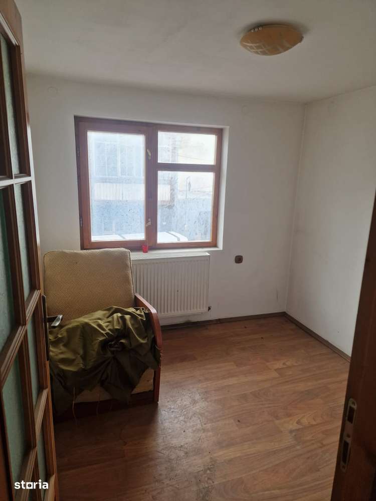 Vindem cladire P+E+M in Campulung Moldovenesc - Imagine principală: 5/13