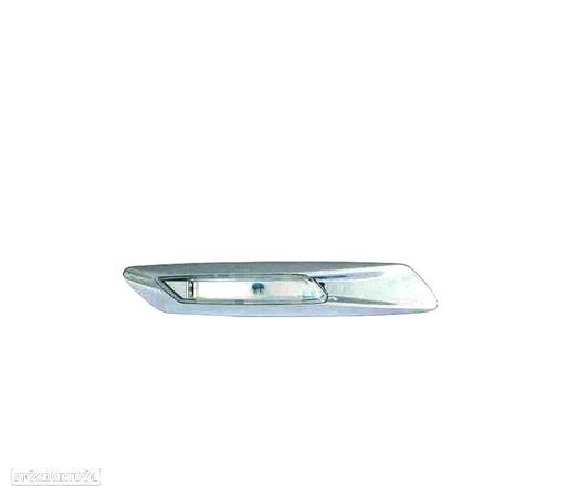 PISCAS LATERAIS PARA BMW F10 F11 10-13 LED BRANCO - 2