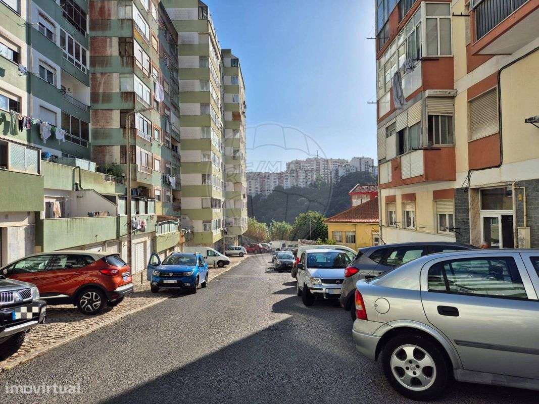 Garagem  para venda - Grande imagem: 2/9