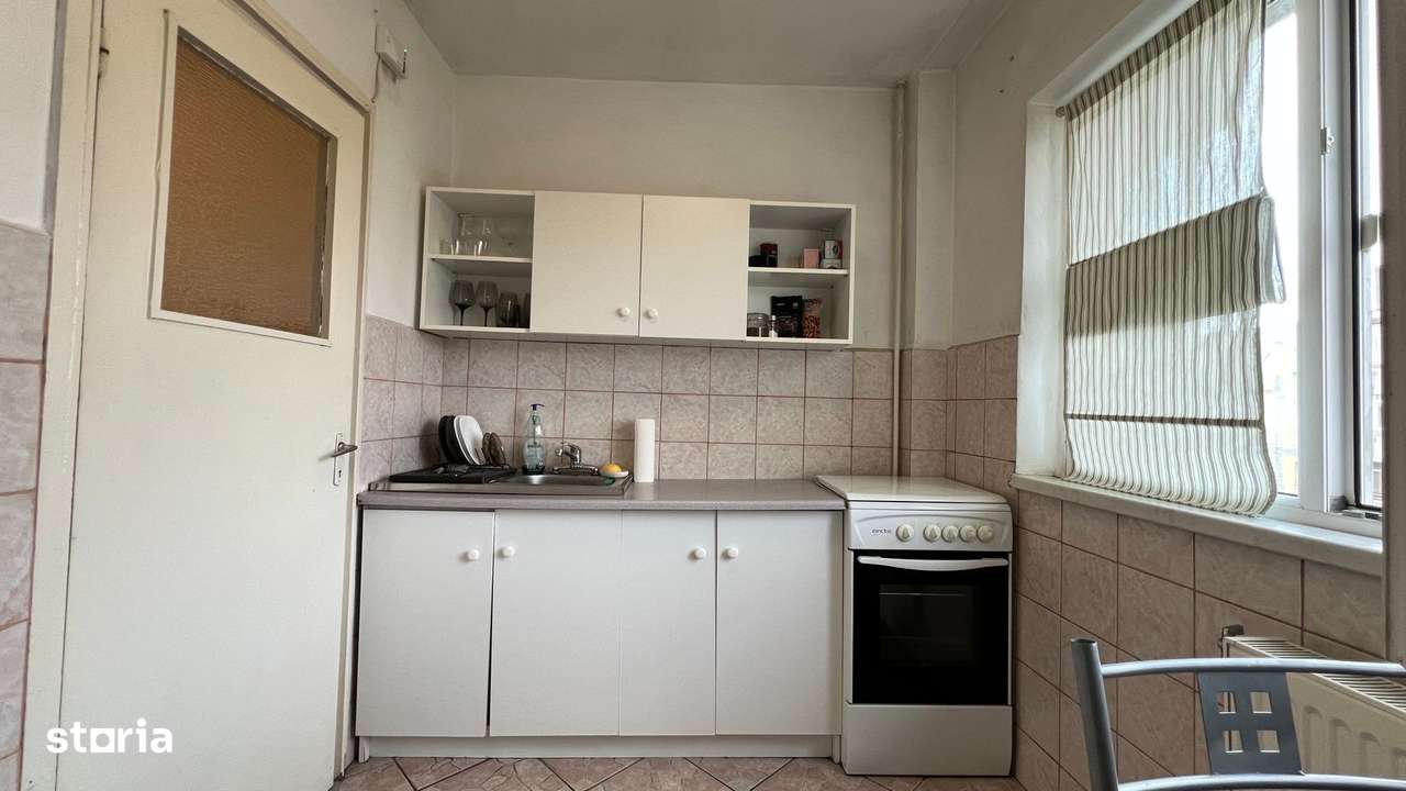 Garsoniera in bloc mixt, an 1980 zona Lujerului, Militari-4