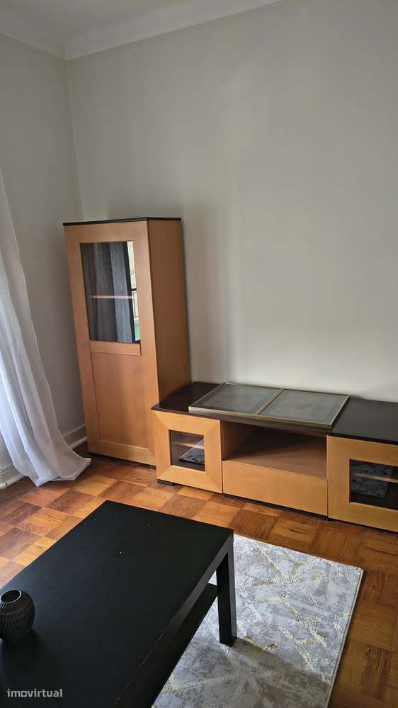 T1 +1 Moscavide Equipado e Mobilado - Grande imagem: 2/19