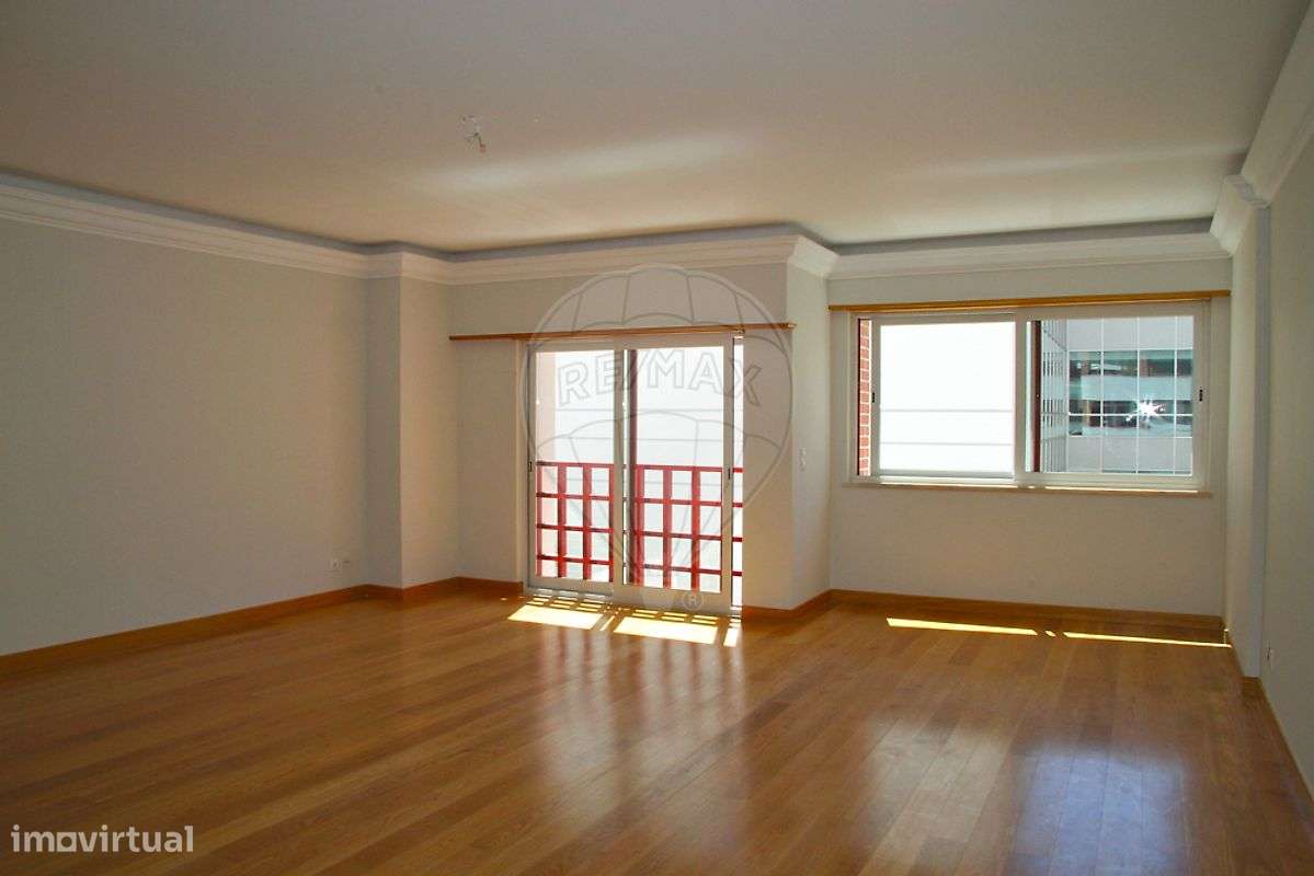 Apartamento T3 para arrendamento - Grande imagem: 3/36