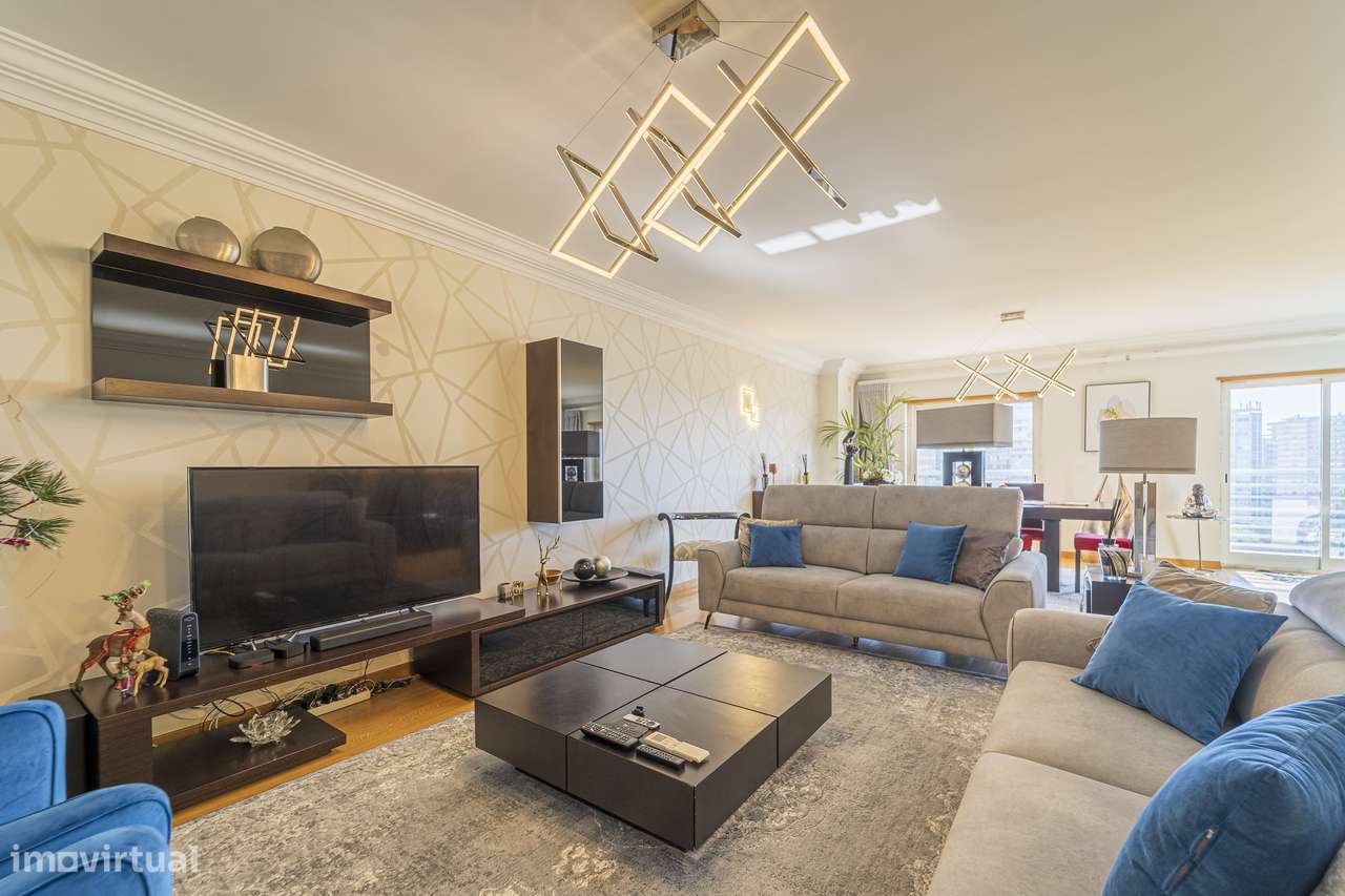 Apartamento T4 com Vista Rio no Alto do Restelo, Belém – 262 m² - Grande imagem: 4/47