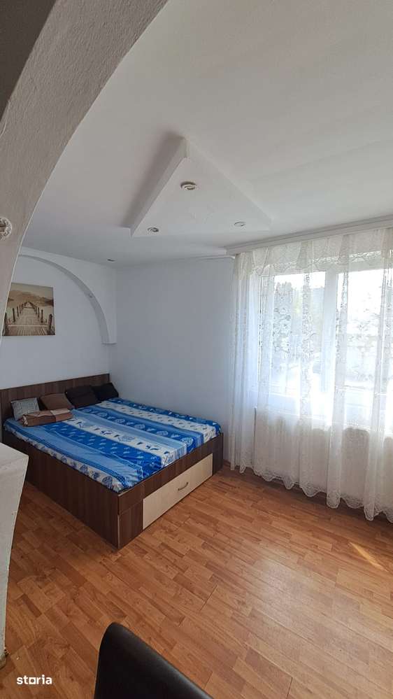 George Enescu apartament 2 camere etajul I - Imagine principală: 4/7