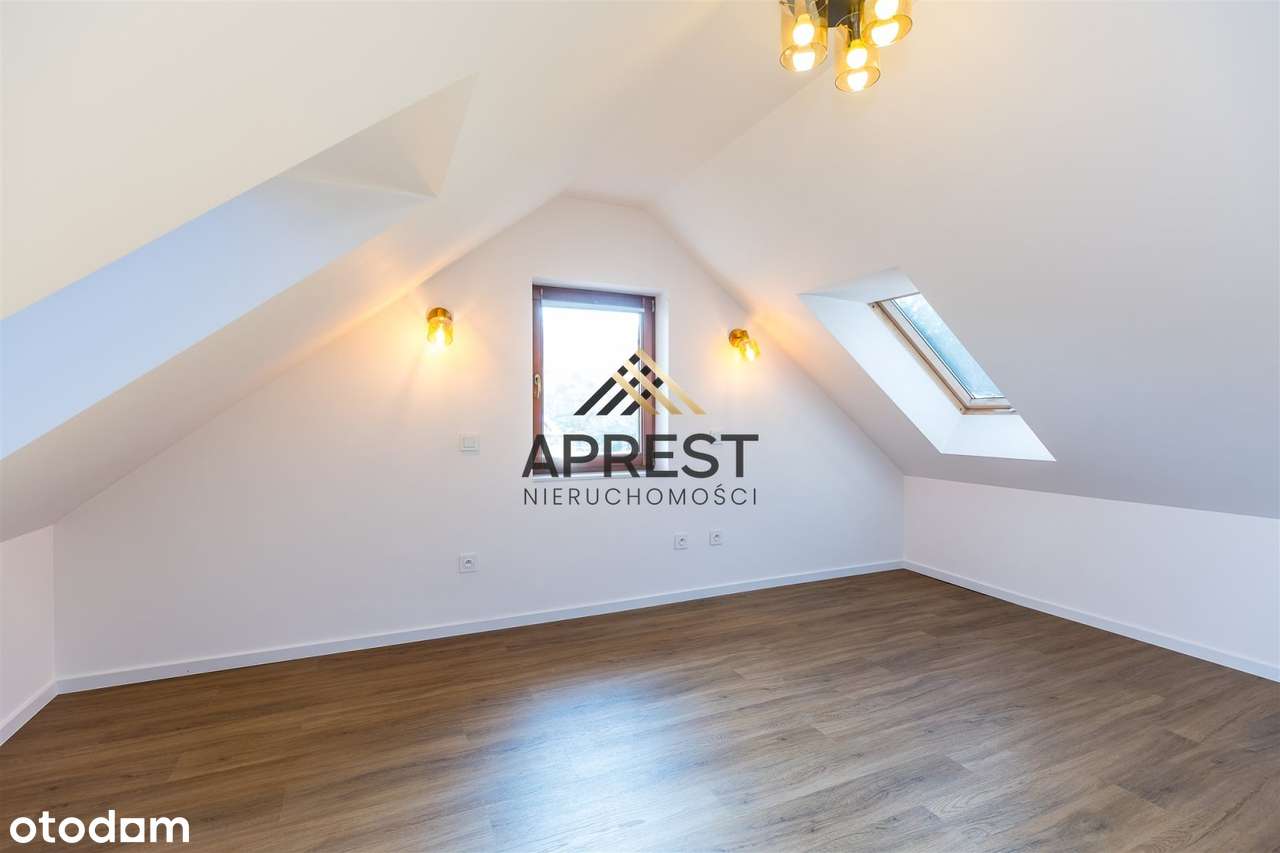 Wyjątkowy dom w Borku Fałęckim z ogrodem-15