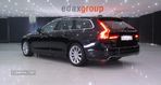 Volvo V90 2.0 T8 Momentum AWD Geartronic - 4