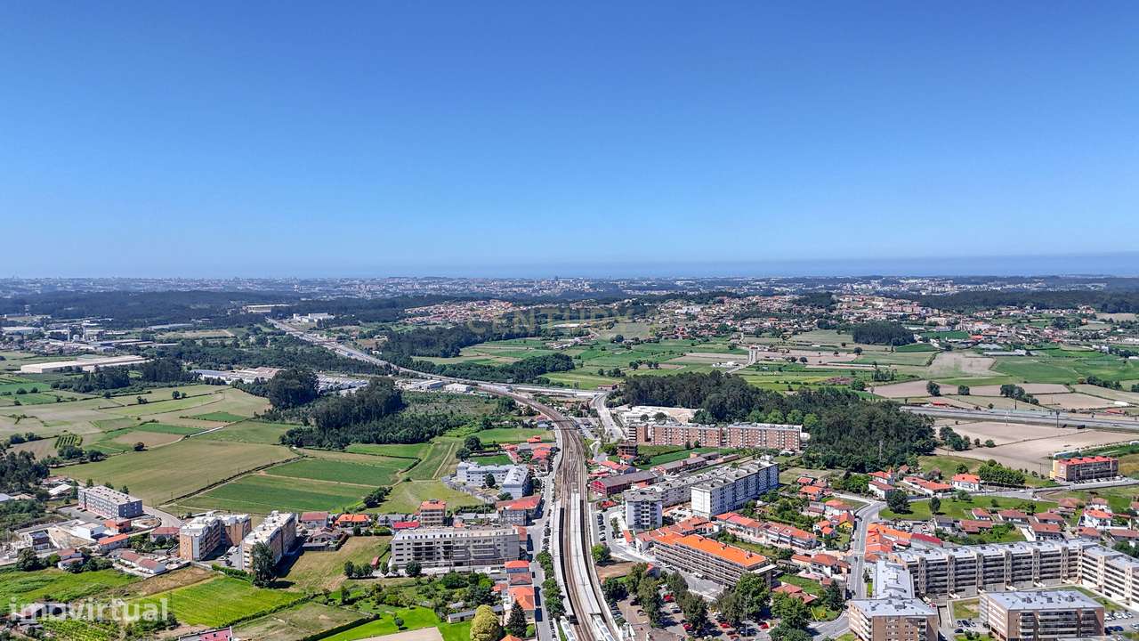 Apartamento T3 com varanda e Box fechada-31
