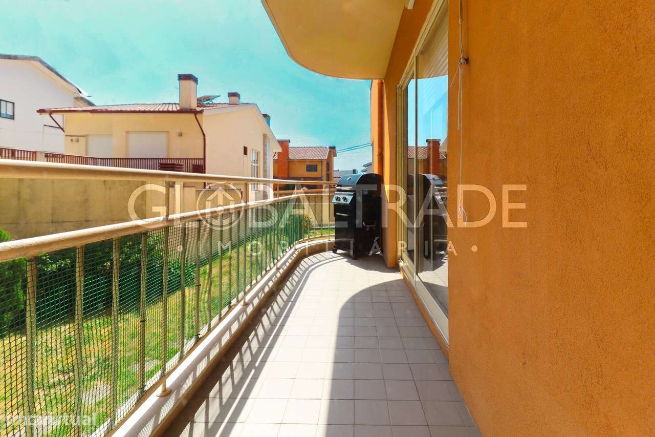 Apartamento T2 Renovado em Rio Tinto-23