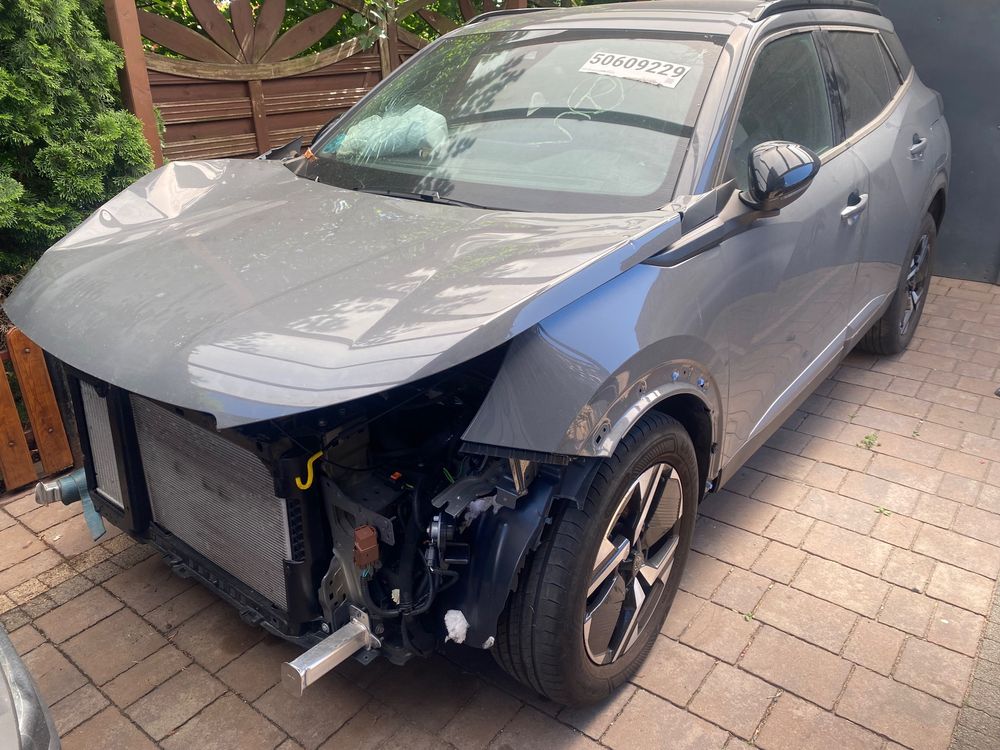Peugeot 2008 II PureTech 100 Allure 2025