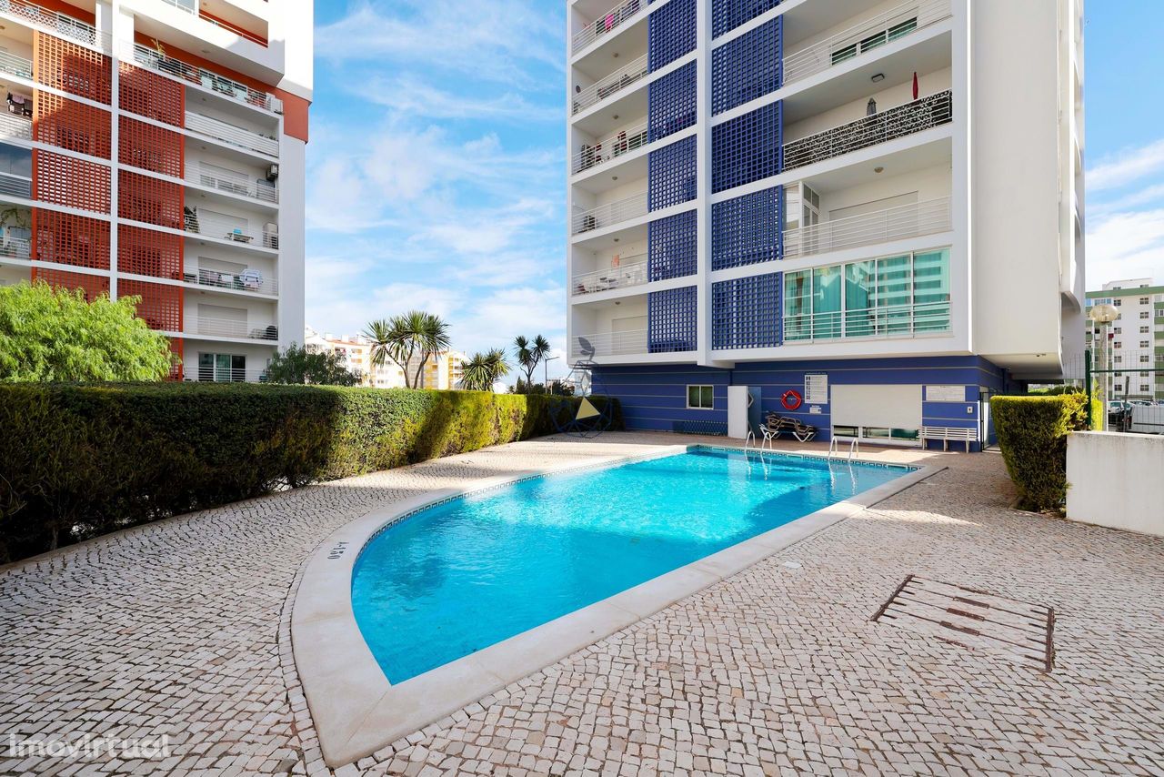 Apartamento com 1 Quarto e Piscina Alto do Quintão - Portimão