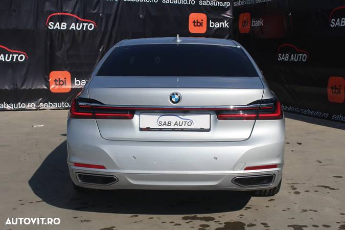 BMW Seria 7 730d - 23