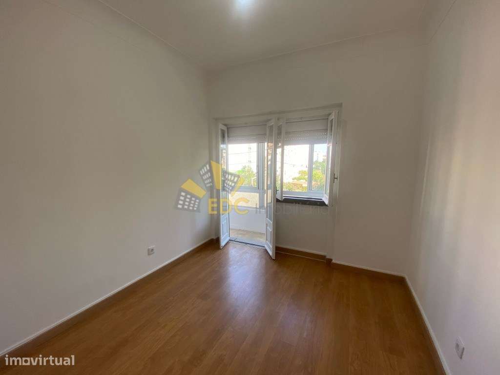 Apartamento T4 com Grande Potencial e Ótima Localização | Localizad...-22