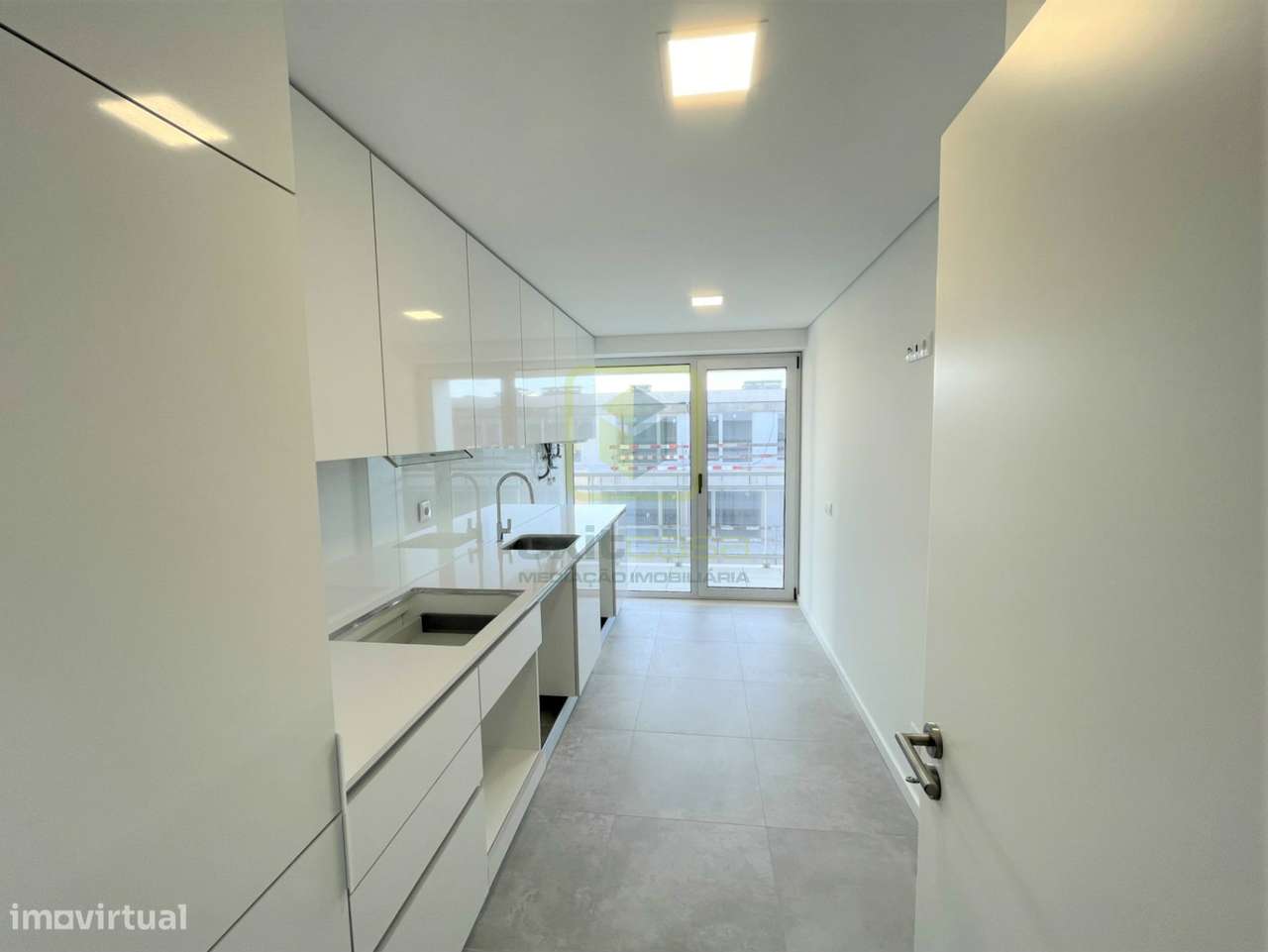 Apartamento T2 - Grande imagem: 5/23