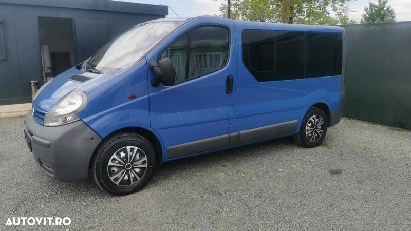 Opel Vivaro - 1