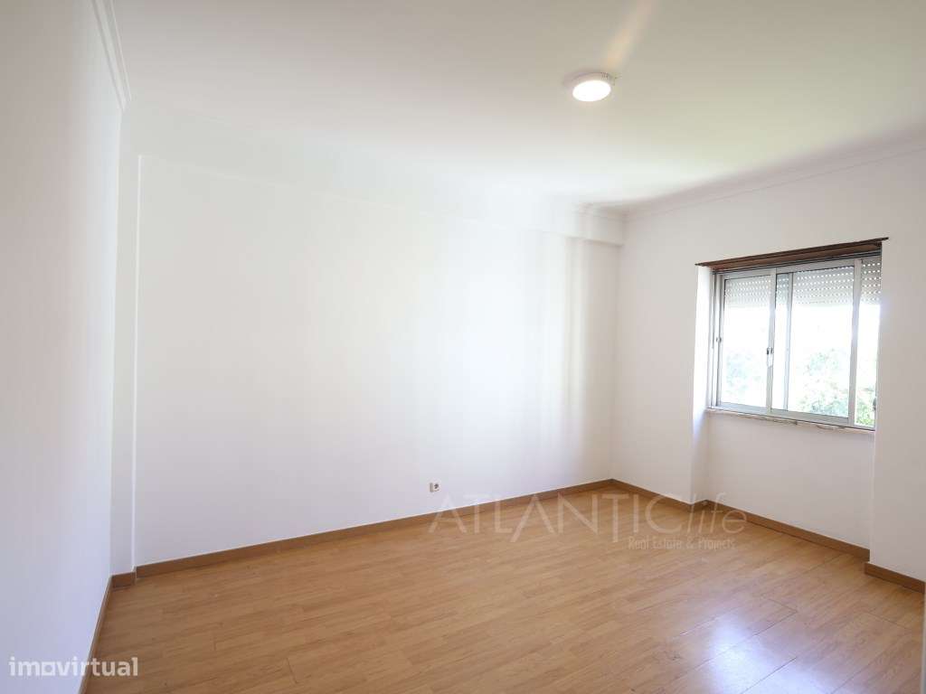 Apartamento T2 Rio do Mouro-5