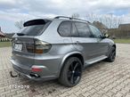 BMW X5 4.8i xDrive - 9