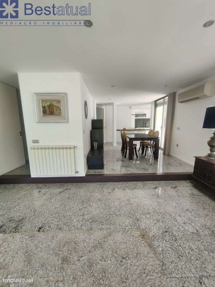 Moradia T 3 com piscina - Oportunidade!-19