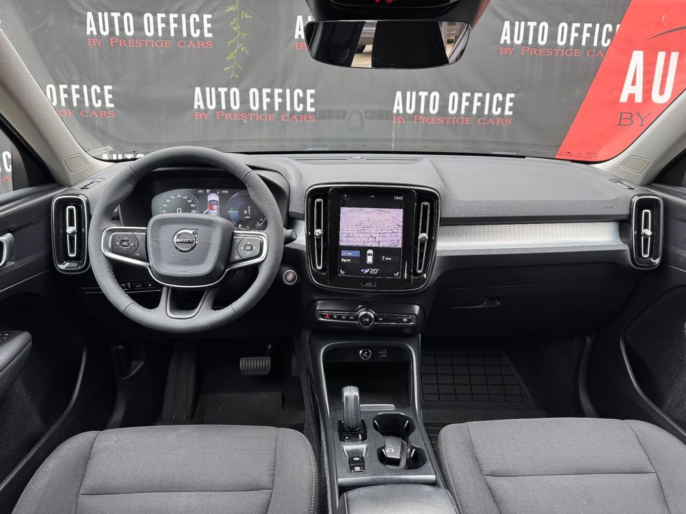 volvo xc-40   recharge t5 twin engine at7 inscription