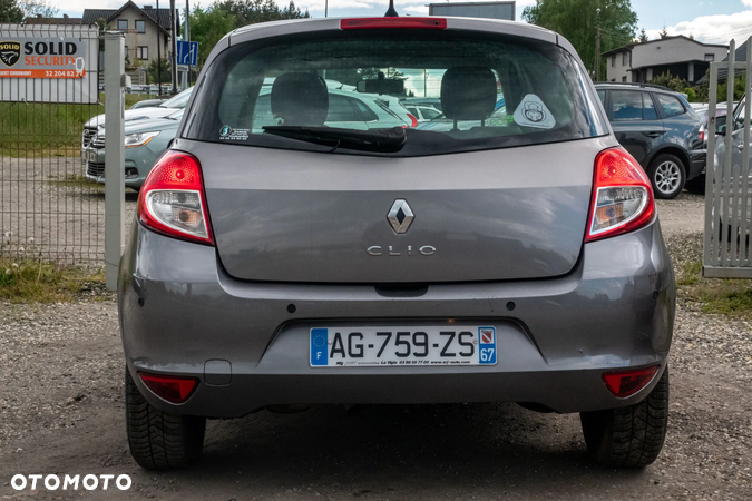 Renault Clio - 6