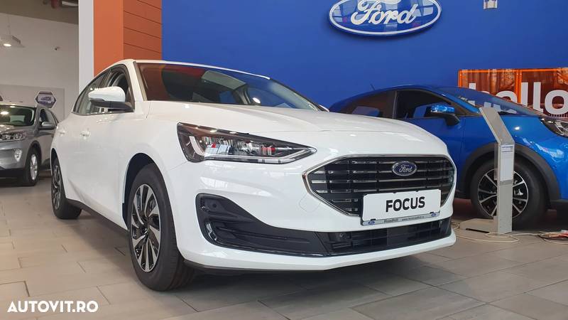 Ford Focus 1.0 EcoBoost Hybrid TITANIUM - 18