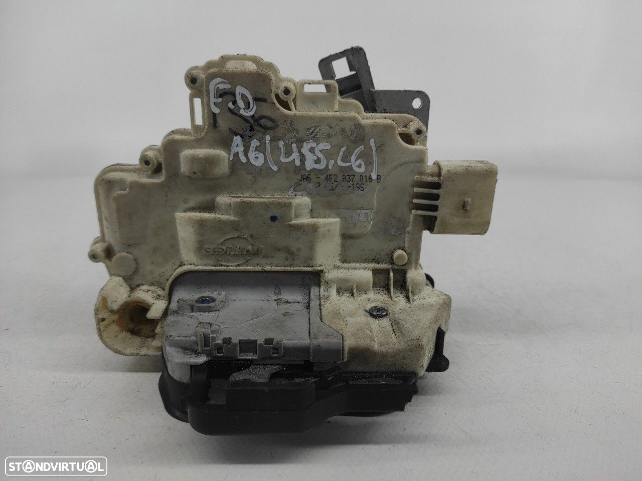 Ficheira Frt Drt Frente Direito Fecho Porta Audi A6 (4F2, C6) - 4