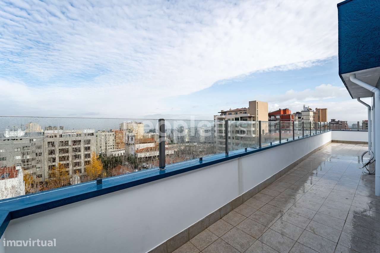 T2 Totalmente Remodelado com Terraço de 65m² e Vista Panorâmica sob...-19