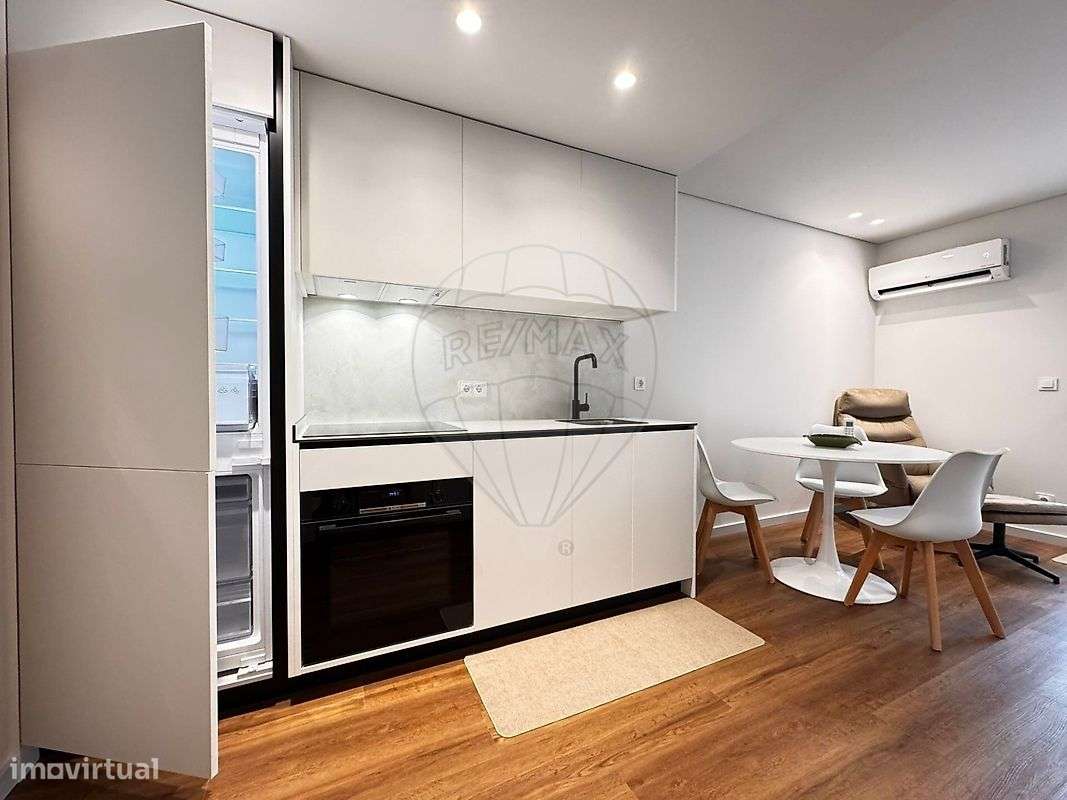 Estúdio T1 para arrendamento - Grande imagem: 4/18