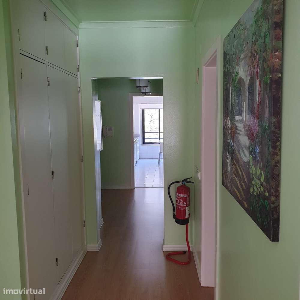 Apartamento T3 com varanda em Avenidas Novas - Grande imagem: 5/24