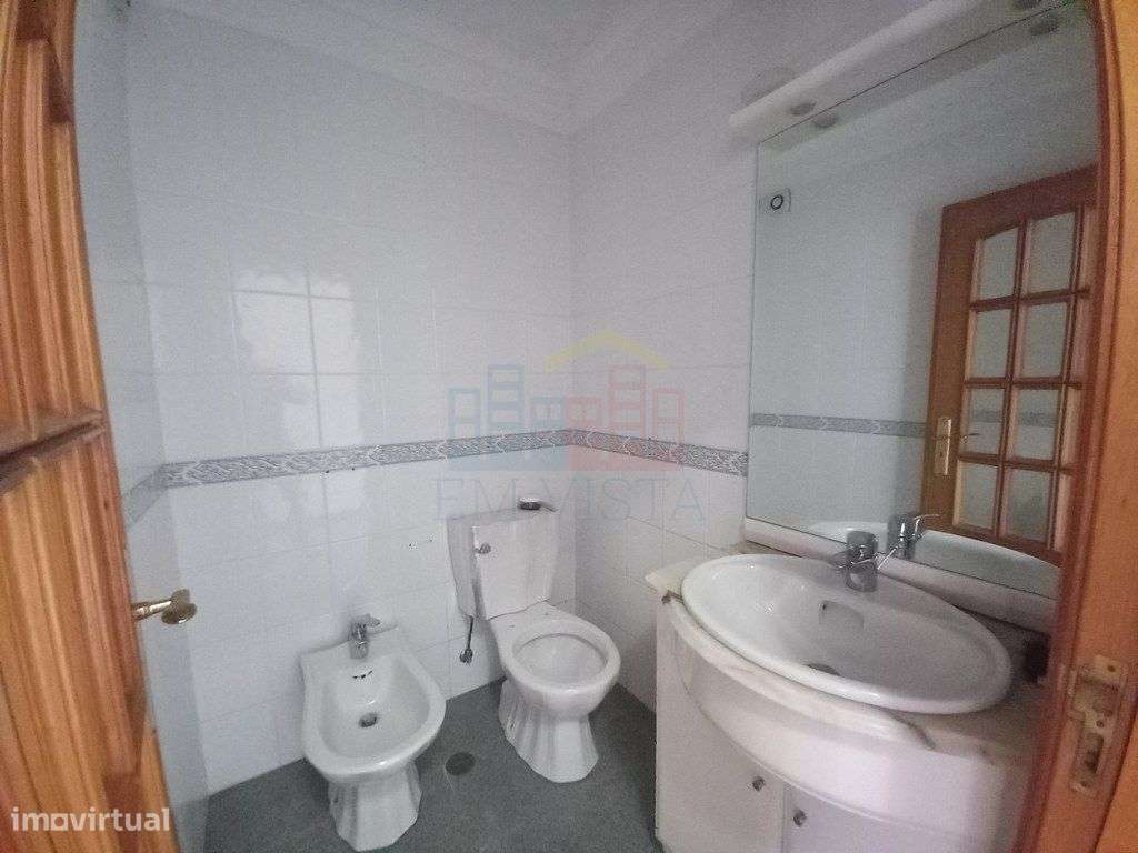 Vivenda T5 com Vista Mar em Ribamar-10