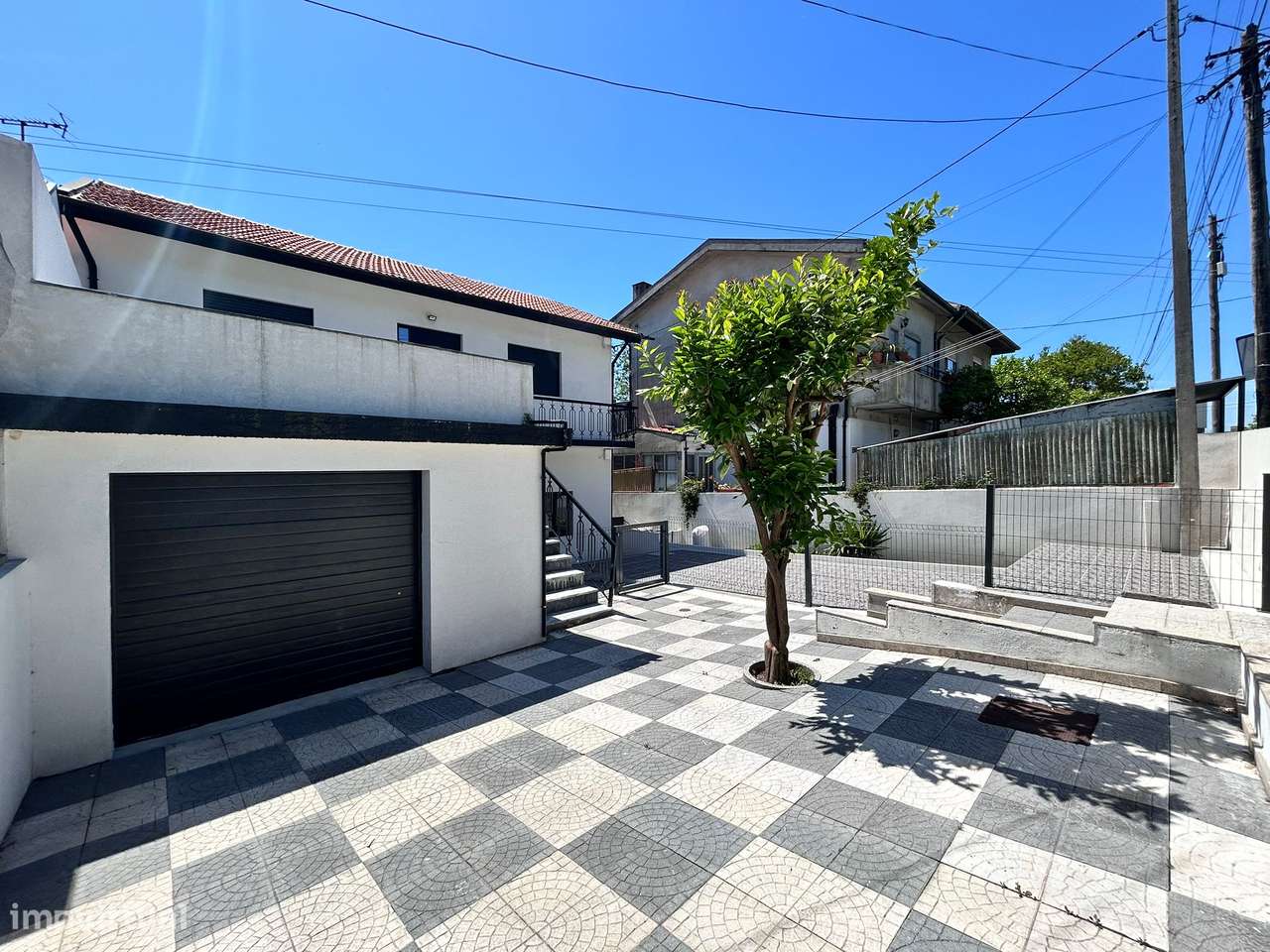 Moradia Bifamiliar  renovada T2+T1, Baguim do Monte-15