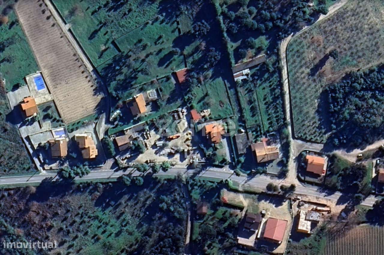 Lote de 2.000m² (bastante generoso para vários projetos) - Constru... - Grande imagem: 4/35