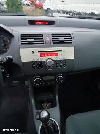 Suzuki Swift 1.3 GS - 8