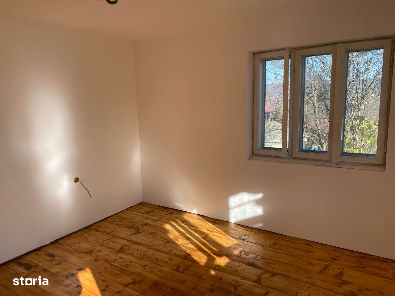 Casa stil Brancovenesc,20 km de Pitesti,reconditionata total si anexa - Imagine principală: 4/13