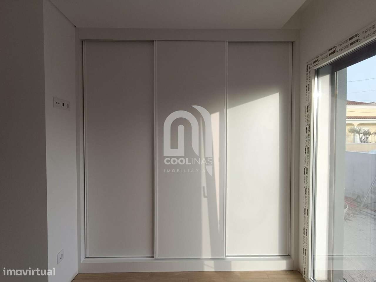 Fantástica Moradia Térrea T3+1 com Piscina de água salgada e aquecida.-18