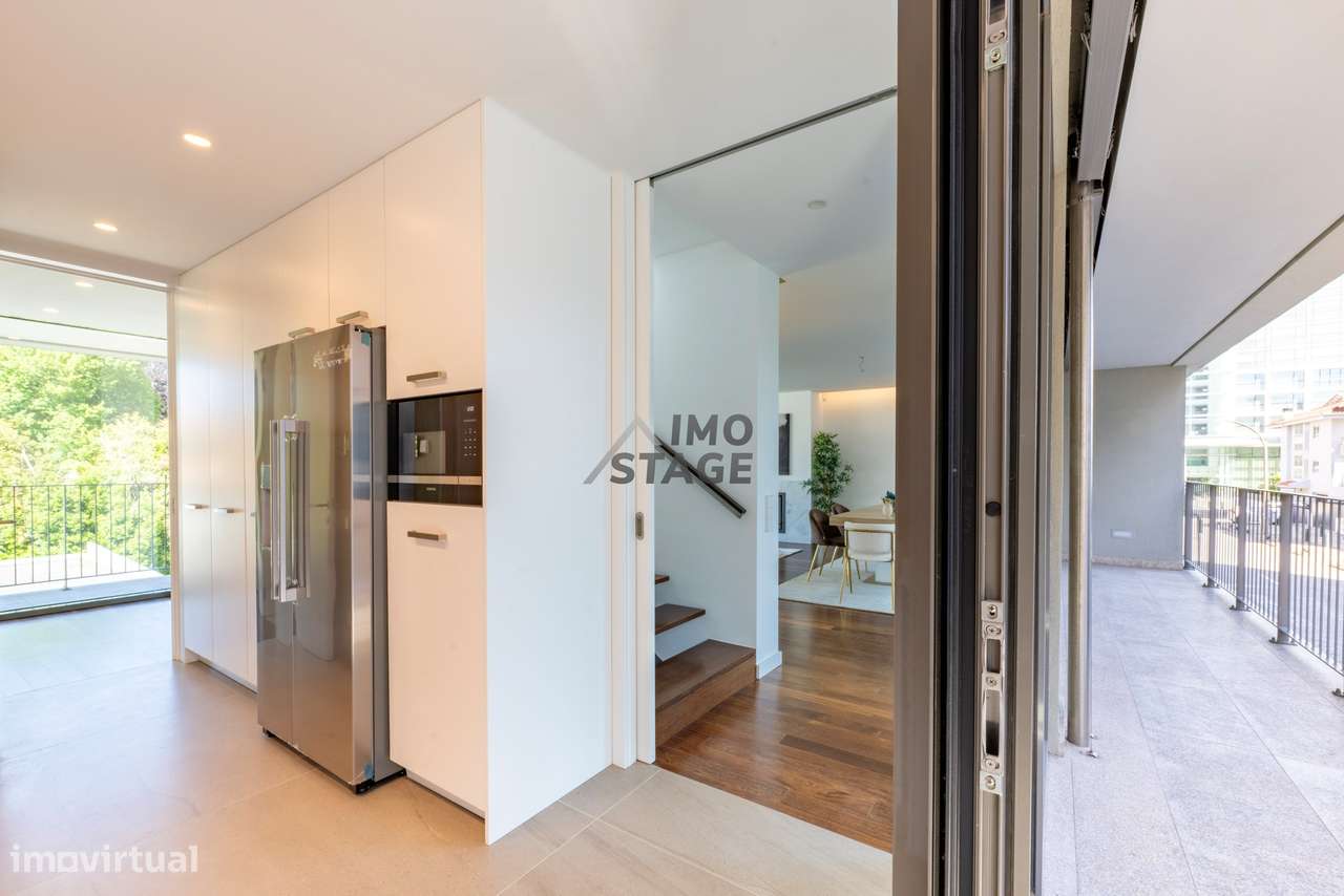 Moradia T3 de Luxo | 4 Pisos | Elevador | Jardim Privativo 195m² | Boa-19