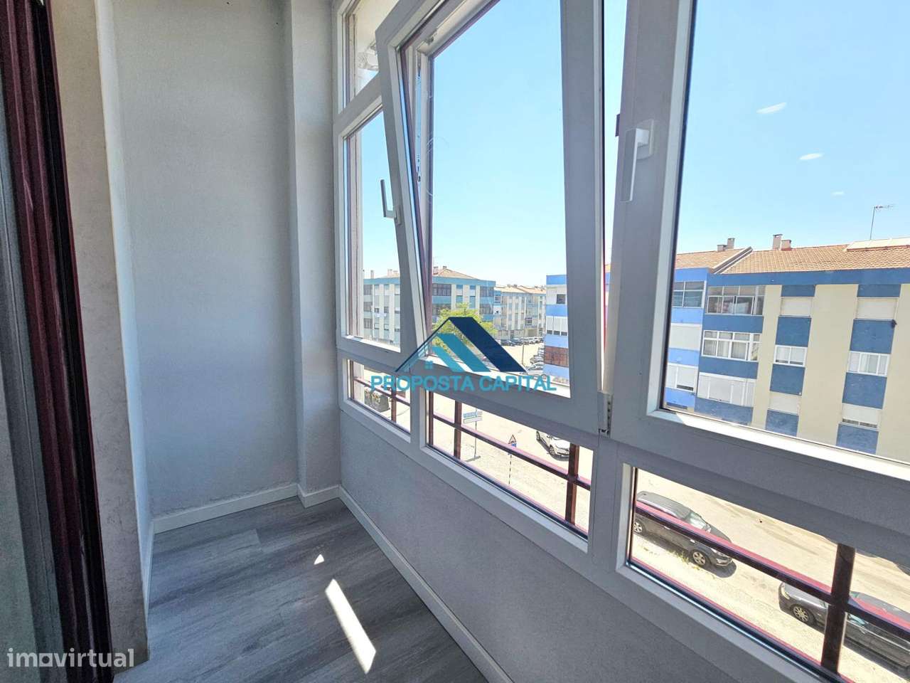 APARTAMENTO T4 REMODELADO CENTRO AMORA-34