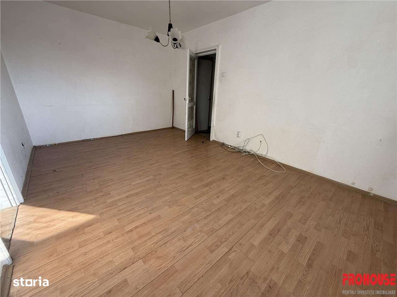 Aleea Parcului, 3 camere, etaj 3- de renovat!-3