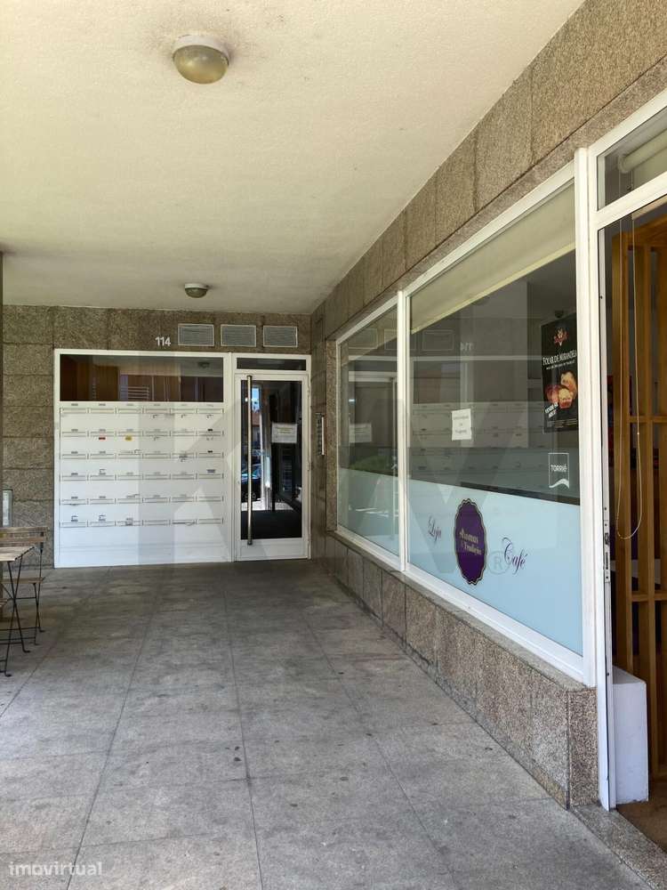 Arrendamento de apartamento T2 parcialmente mobilado, com varanda e ga - Grande imagem: 5/22