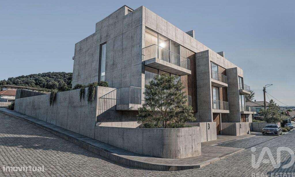 Casa Villa T3 Em Areosa De 262 00 M2