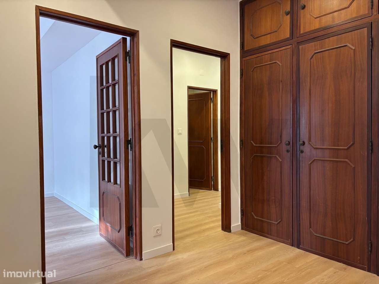 Apartamento T2 para arrendar em Paço de Arcos – Luminosidade e Localiz - Grande imagem: 4/17