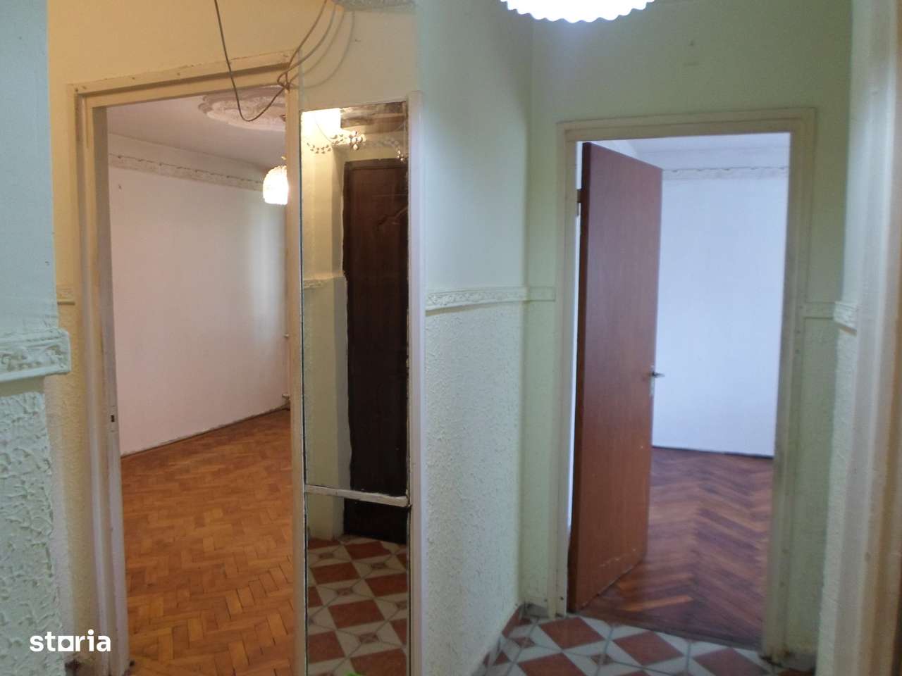 Vanzare apartament 3 camere in Ploiesti zona Cina-9