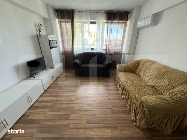 Apartament cu 2 camere, decomandat, centrala si AC, zona Calea Severin