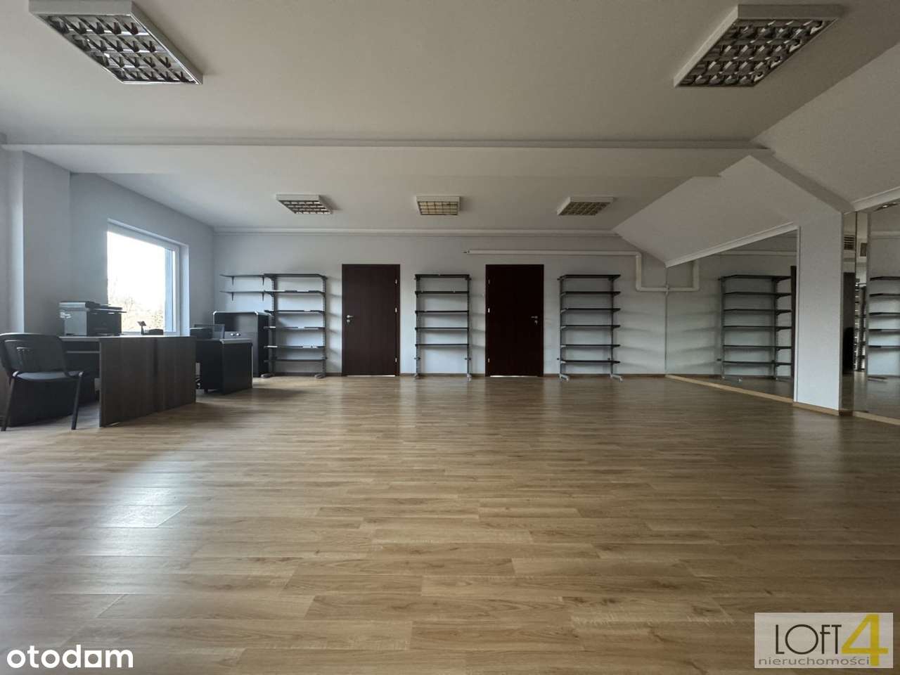 Lokal usługowo- biurowy w centrum Dąbrowy - Pełny obrazek: 2/17