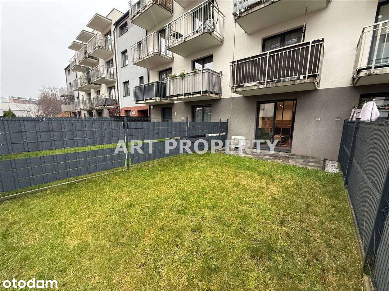 Chorzów, 17 sierpnia! z ogrodkiem! 3 pokoje!-1