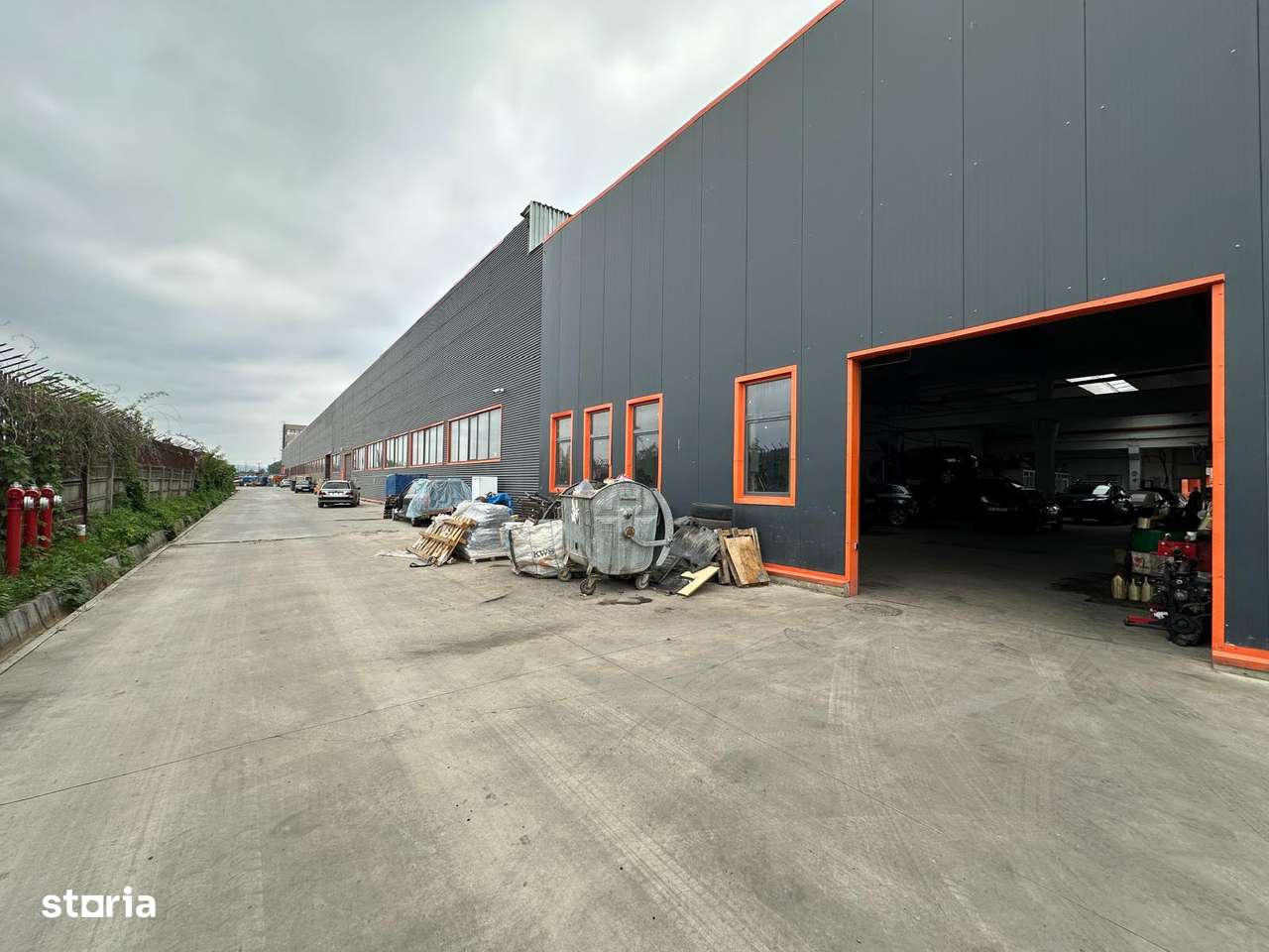 Hala de la 300mp la 595mp, zona Vel Pitar - Imagine principală: 5/6