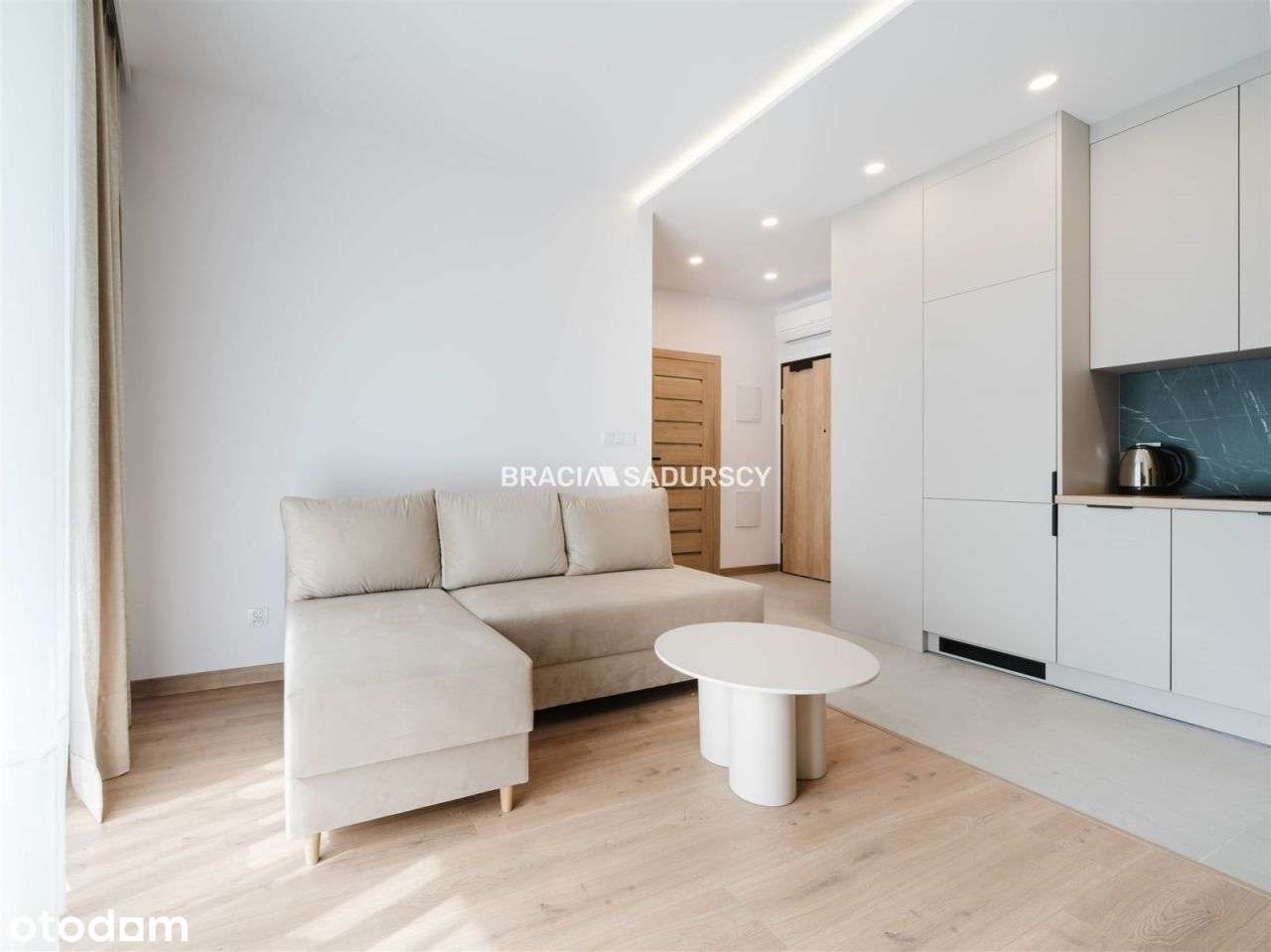 2 Pok Ok 35,4 M2 Blisko Centrum Z Dużym Balkonem-16