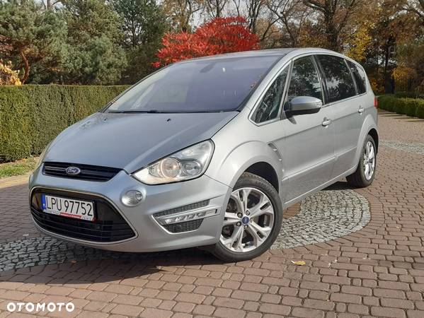 Ford S-Max - 16