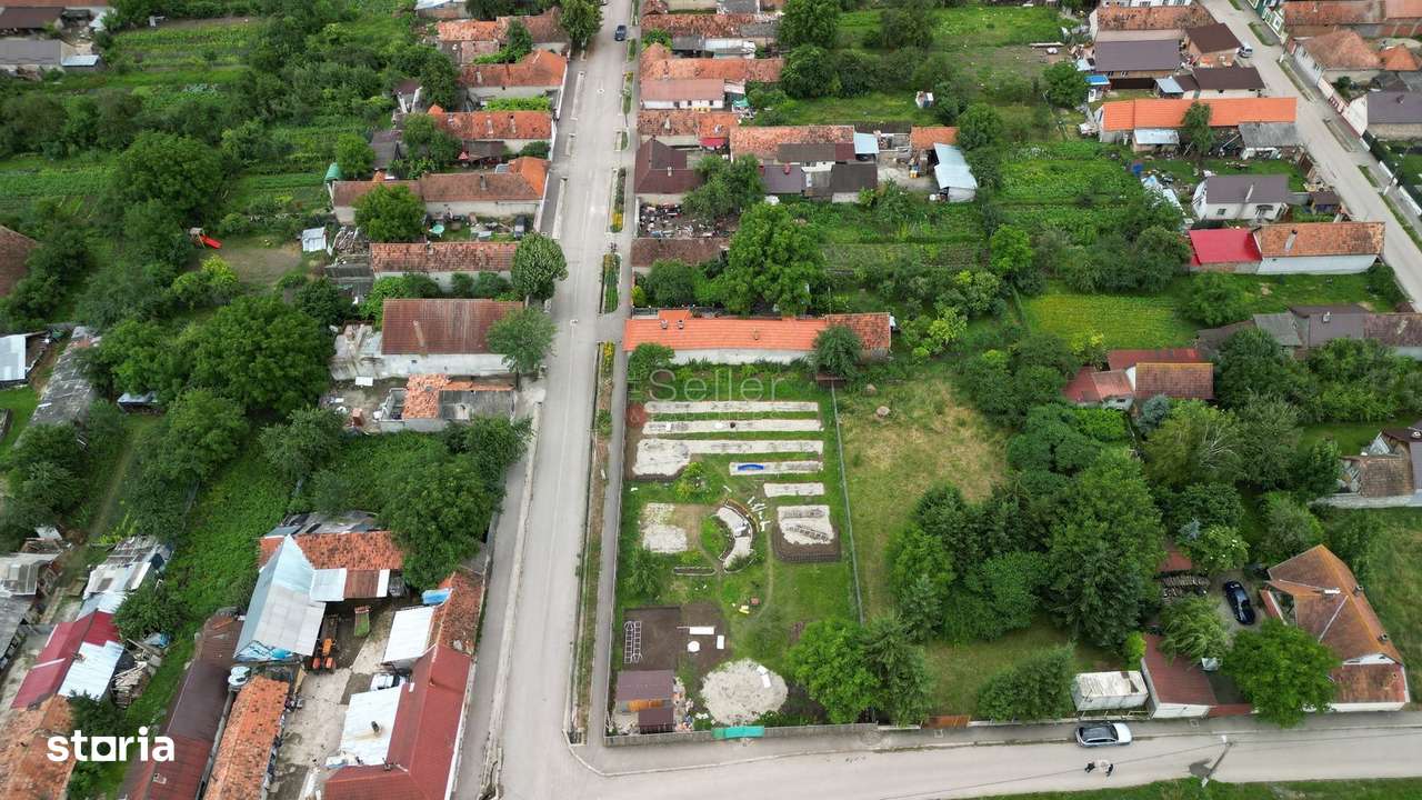 Teren Intravilan Rotbav - Imagine principală: 4/12